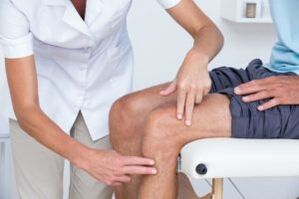 Examen físico de la rodilla para diagnosticar artrosis. 